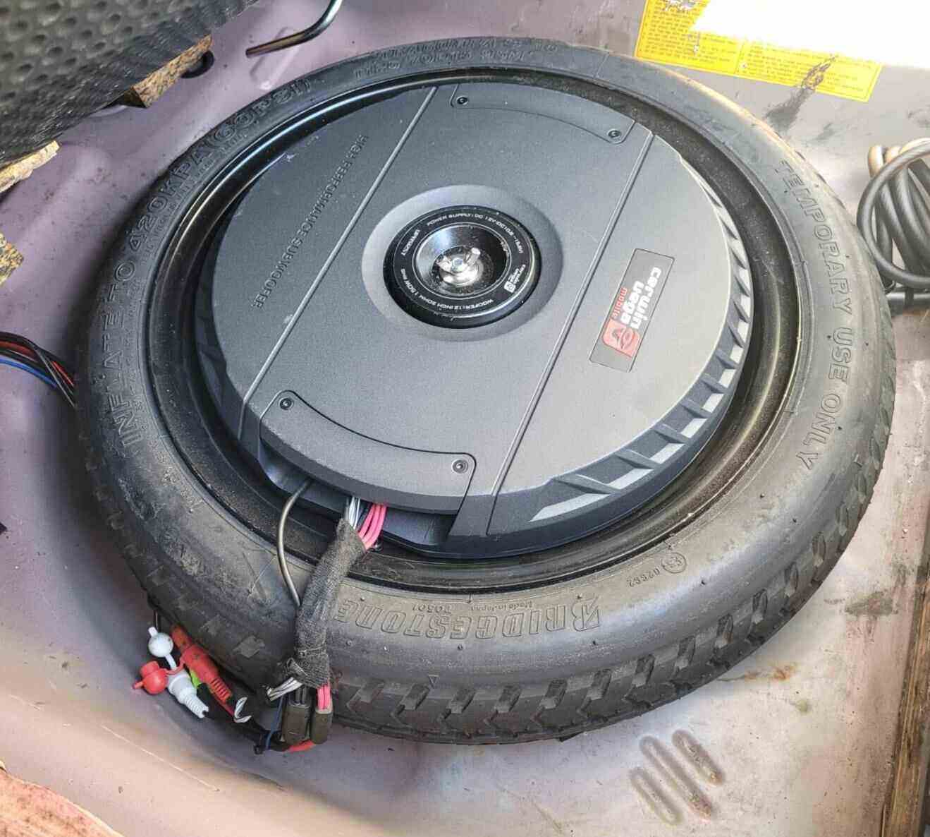 Cerwin Vega Active Powered Spare Tire Subwoofer